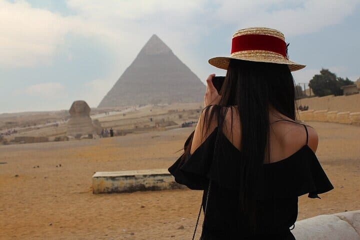 Private Day Trip from Hurghada to Cairo – Pyramids & Grand Egyptian Museum 4