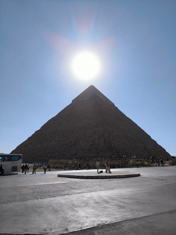 Excursion privée de Hurghada au Caire – Pyramides & Grand Musée Égyptien